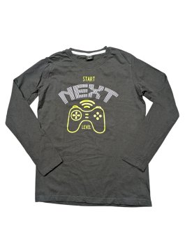 Tmavé triko s obrázkem dlouhý rukáv pro kluky secondhand YFK