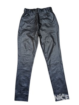 Černé koženkové kalhoty pro holky secondhand Primark